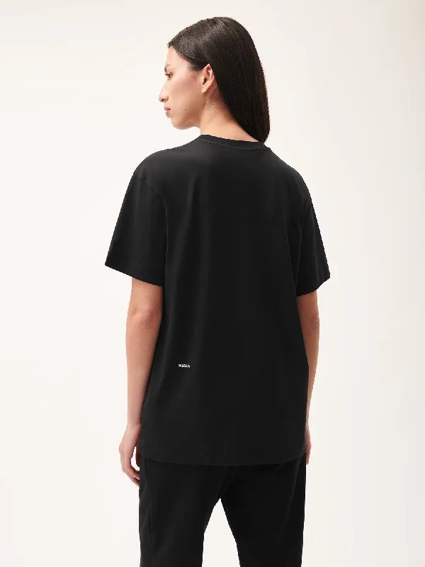 365 Lightweight Pocket T-Shirt—black