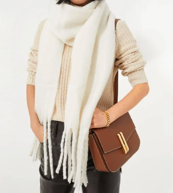 Chic Solid Scarf In Winter White