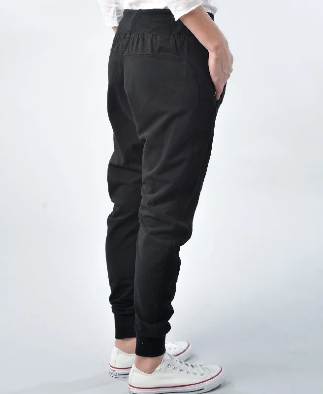 Suzy D Ultimate Jogger - Black